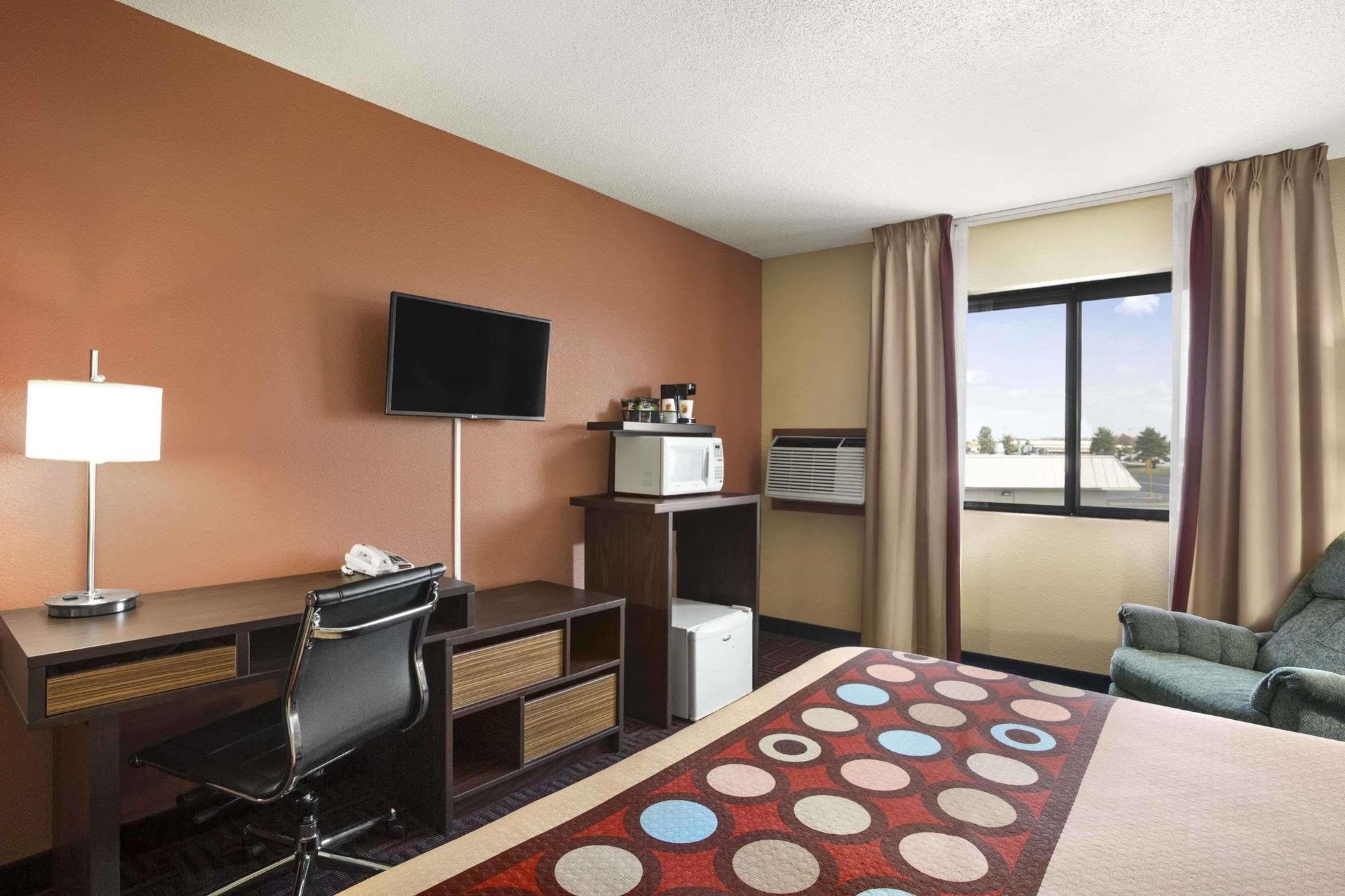 Motel Super 8 By Wyndham 2*